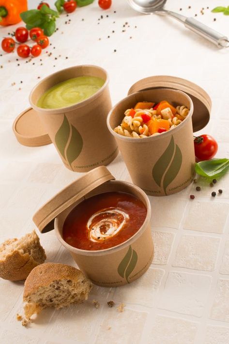 Rounded Paper Food/Soup Containers & Lids Currently available in 8oz, 12oz and 16oz capacities. Materials - heavy gauge, kraft unbleached card. Soup Business Idea, Soup Truck, Food Truck Design Interior, Food Delivery Packaging, Takeaway Packaging, Disposable Food Containers, Salad Box, Food Box Packaging, Food Soup