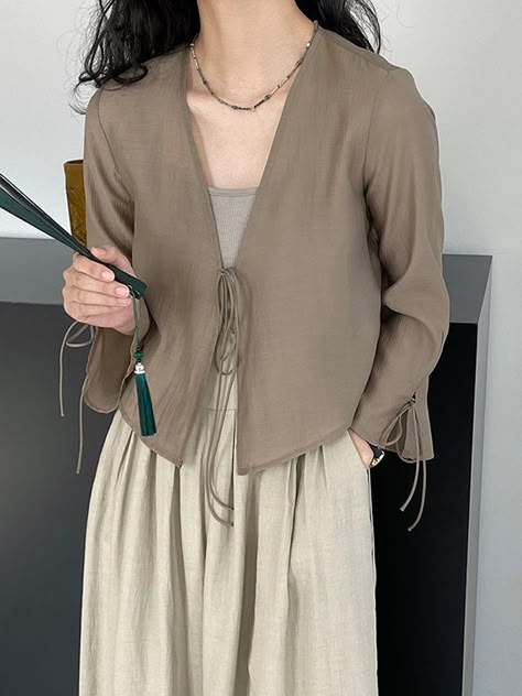 Shirt With Belt, Trench Coat Dress, Long Sleeve Midi Dress, Silk Shirt, Color Khaki, Fashion Sewing, Chic Design, Long Sleeve Lace, Shoulder Sleeve