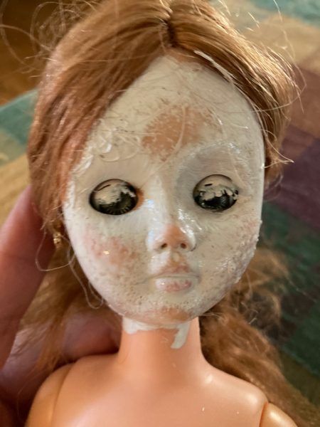 Creepy Doll Makeup Halloween Tutorial, How To Make Creepy Dolls Halloween, Goth Dolls Diy, Making Creepy Dolls, Haunted Dolls Diy, Diy Doll Head, Painting Dolls For Halloween, How To Make A Creepy Doll, Painting Creepy Dolls