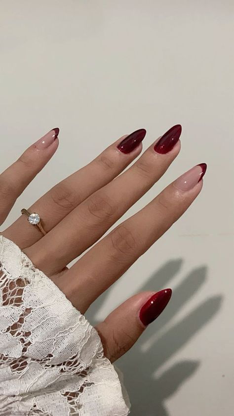 20+ Gorgeous Red Nail Ideas 42 Ruby Red Nails Acrylic, Crimson Nail Designs, Red Bridal Nails Wedding, Nail Art Red Wine, Red Blood Nails, Blood Red Nails Design, Reception Nails, Wine Red Nails Designs, Res Nails