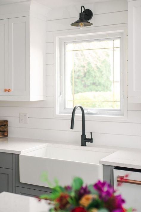 #Kitchen #KitchenInspo #Backsplash #ShiplapBacksplash #ModernShiplap #KitchenRenovation Shiplap Kitchen With Tile Backsplash, Shiplap With Tile Backsplash, Using Shiplap As Kitchen Backsplash, White Wood Kitchen Backsplash, White Kitchen Shiplap Backsplash, Backsplash Shiplap Kitchen, Shiplap And Brick Backsplash Kitchen, White Wood Backsplash, Green Shiplap Kitchen