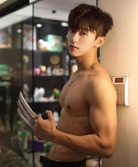 Ulzzang Lee on Instagram: "Comment your favorite emoji 😘❤️‍🔥 Follow @skboysofficial . . . Follow me for more pics 💕😘😘" Asian Male Model, Men Abs, Cute White Guys, Handsome Asian Men, Hot Asian Men, Male Fitness Models, Six Pack, Shirtless Men