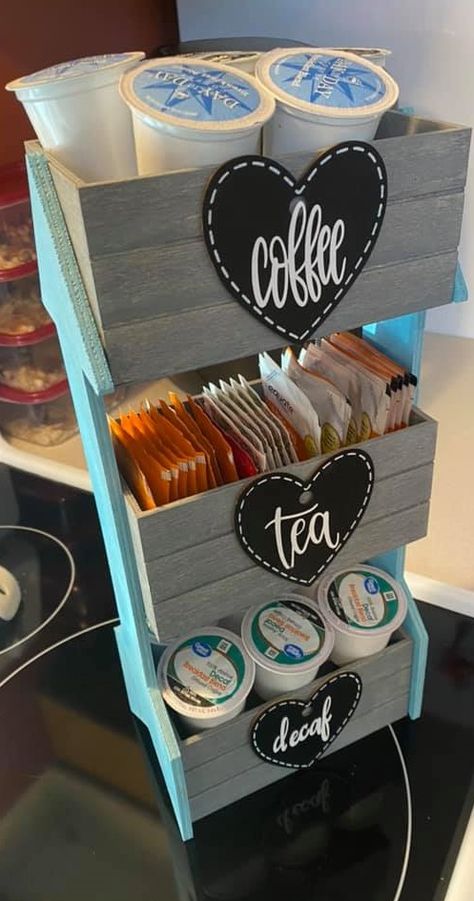 Coffee Bar Organizer, Dollar Tree Diy Organization, Dollar Tree Organization, Craft To Make, Dollar Store Diy Organization, Dollar Tree Hacks, Cute Craft, Dollar Store Diy Projects, Arrow Sign