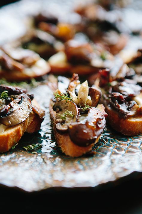 Roasted Mushroom and French Goat Cheese Crostini | Coley Cooks... Horderves Appetizers, Cheese Crostini, Goat Cheese Crostini, Crostini Appetizers, Gluten Free Puff Pastry, Elegant Appetizers, Roasted Mushrooms, Food Writing, Photographing Food