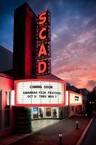 Scad Savannah, Cinema Architecture, Movie Marquee, Theatre Sign, Bg Design, Vintage Neon Signs, Art Deco Architecture, Historic Preservation, Advertising Signs