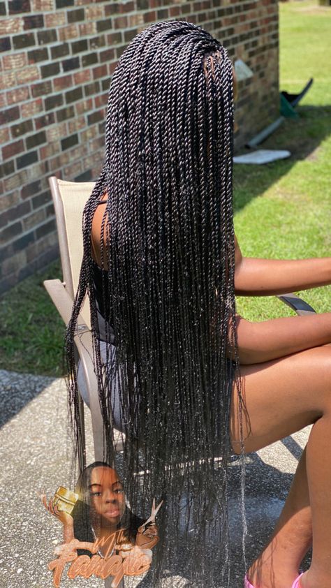 Small Senegalese Twist, Long Twist Braids, Beautiful Short Hair, Sengalese Twists, Hairstyle 2023, Hair Cut Ideas, Senegalese Twist Braids, Senegalese Twist Hairstyles, Short Hair Cut