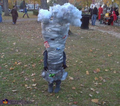 Tornado - Homemade costumes for kids.... Add some plastic sharks, SHARKNADO!! Tornado Costume, Homemade Costumes For Kids, Costume Toddler, Homemade Costume, Costume Works, Homemade Costumes, Halloween Costume Contest, Creative Costumes, Creative Halloween Costumes