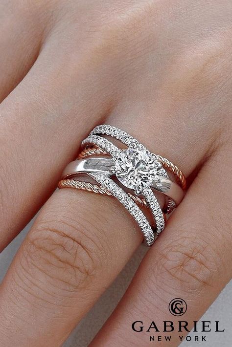 Gabriel And Co Engagement Rings Extraordinaire ❤ See more: http://www.weddingforward.com/gabriel-co-engagement-rings/ #weddingforward #bride #bridal #wedding Jadau Jewellery, Inexpensive Jewelry, Ring Rosegold, Beautiful Wedding Rings, Stylish Rings, Wedding Rings Unique, Wedding Rings Vintage, Unique Engagement, Vintage Engagement