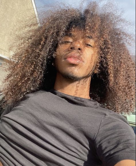 Long Curly Hair Men, Black Hair Inspiration, Natural Hair Men, Male Haircuts Curly, Dreadlock Hairstyles For Men, Black Men Hairstyles, Dreadlock Hairstyles, Curly Hair Men, Cool Hair Color