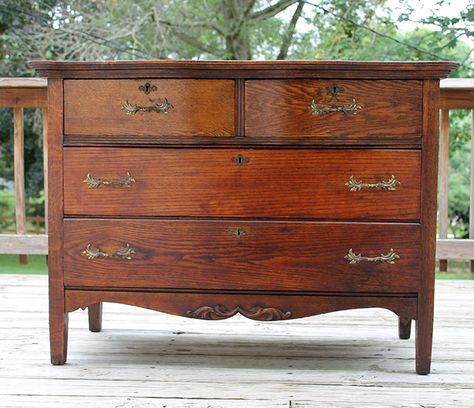 Dark Wood Dresser, Restored Furniture, Victorian Dressers, Upcycle Furniture, Oak Chest Of Drawers, Solid Wood Dresser, Oak Dresser, Dresser Makeover, Vintage Dressers