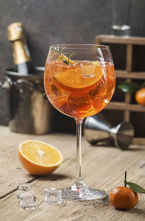 Aperol Spritz recipe - how to make an Aperol Spritz | House & Garden Cocktail Prosecco, Aperol Spritz Recipe, Spritz Recipe, Prosecco Cocktails, Refreshing Summer Drinks, Halloween Cocktails, Cocktail Recipes Easy, Food Writing, Easy Cocktails