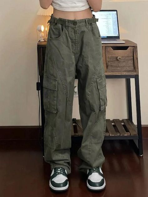 Style: Casual/Street/Y2K/Vintage/Preppy/Punk/Hip Pop/Sweet Fabric Content: Cotton Blend Fit Type: Boyfriend fit Army Green Jeans, Jeans Street Style, Denim Decor, Vintage Preppy, Green Jeans, Baggy Pants, Women Cargos, Cargo Jeans, Denim Trousers