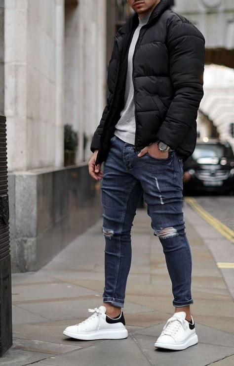 Grey Jumper Outfit Men, Men Outfit Jordan, Grey Sweater Outfit Men, Black And White Outfit Ideas Men, Grey Sweater Outfit Mens, Black Jacket Outfit Mens, White Sneakers Men Outfit, Grey Jacket Outfit Men, Black Sneakers Outfit Men