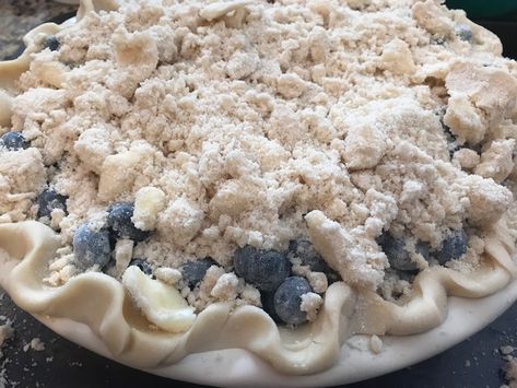 Blueberry Streusel Pie Recipe, Blueberry Crumble Topping, Blueberry Pie Crumble Topping, Blueberry Crumble Pie Recipe, Blueberry Pie With Crumb Topping, Blueberry Crumb Pie Recipe, Dutch Blueberry Pie, Blueberry Pie Crumble, Crumb Topping For Pie