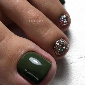 Love this olive green!! Green Toe Nails, Toe Nail Colors, Toe Nail Color, Pretty Toe Nails, Green Nail Designs, Cute Toe Nails, Pedicure Designs, Green Nail, Toe Nail Designs