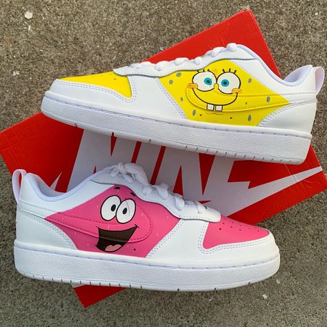 Spongebob Sneakers, Nike Spongebob, Spongebob Shoes, Shoe Painting, Air Force One Shoes, Nike Art, Spongebob Birthday, Diy Sneakers, Spongebob Patrick