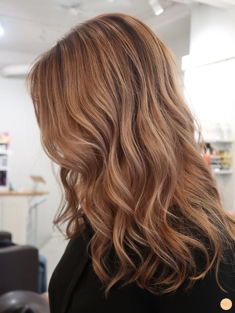 Balayage med mörk botten och ljusa lyxiga slingor - Peach Stockholm Diy Haircare, Perfect Hair Color, Perfect Blonde, Brown Blonde Hair, Color Hair, Hair Colour, All Things Beauty, Perfect Hair, Hair Styling