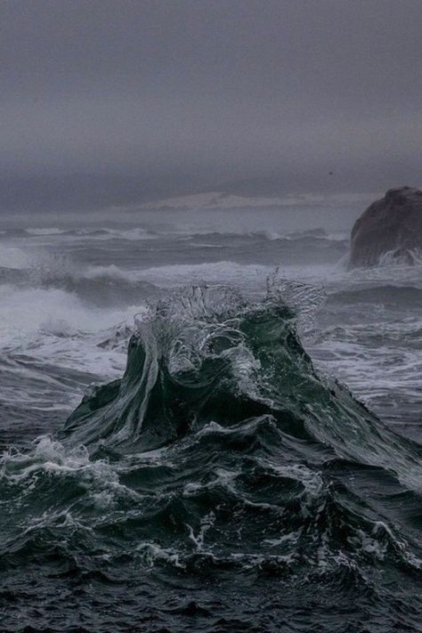 view storm ocean waves Ocean During A Storm, Rough Ocean Aesthetic, Ocean Storm Photography, Storm On The Ocean, Seige And Storm Aesthetic, Big Waves Aesthetic, Empire Of Storms Aesthetic, Ocean Storm Wallpaper, Ocean Storm Aesthetic