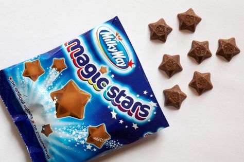 Magic stars! English Snacks, Chocolate Drawing, Star Snacks, Magic Stars, Chocolate Stars, Star Wars Shop, Xmas Wishes, Star Wars Day, Candy Shop