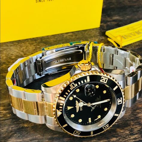 Nvicta Pro Diver Chronograph Automatic Stainless Steel Men’s Watch 40mm Gold Rare Invicta Beautiful Limited Watch Plz Message Me For Any Questions Or Requests!! Brand New In Original Box! & Original Owners Manual! 100% Authentic Msrp: $595.00 Sale Price: $129.00 Fast Same-Day Shipping! Will Ship Out Same Day As Purchase! Fast Ship Fedex! Case: 40mm , Stainless Steelband Stainless Steel Movement: Automatic Water Resistance: 200m Case And Dial Case Size: 40mm Invicta Watches Pro Diver, Black Rubber Bands, Mens Invicta Watches, Star Wars Men, Gold Watch Men, Invicta Watches, Watch New, Stylish Watches, Watch Model