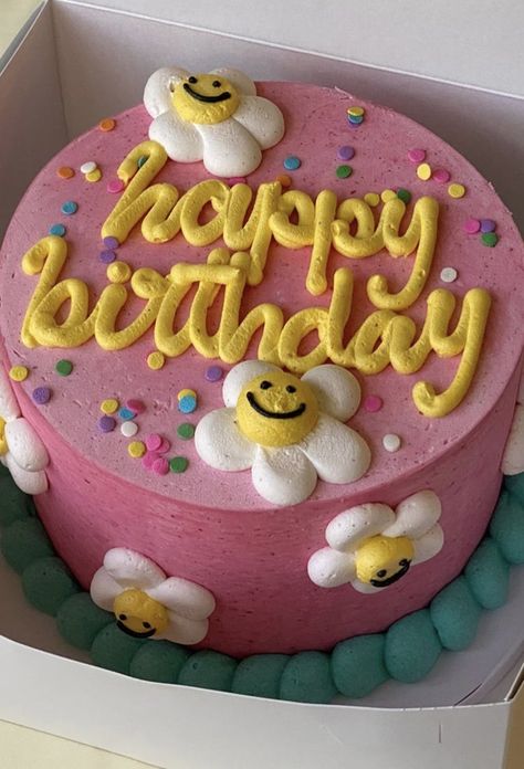 Aesthetic Cake, Birthday Cakes For Her, Birthday Party Desserts, Girly Cakes, Funny Birthday Cakes, Mini Cakes Birthday, Simple Birthday Cake, Pretty Birthday Cakes, Cute Birthday Cakes