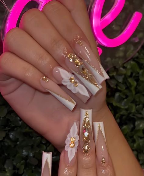 White And Gold Long Nails, White French Tip With Gold Charms, White Nails With Gold Rhinestones, White N Gold Nails, Acrylic Nails White And Gold, Gold Nails With Flowers, Yellow Quince Nails, White And Gold Birthday Nails, Gold And White Nails Acrylic