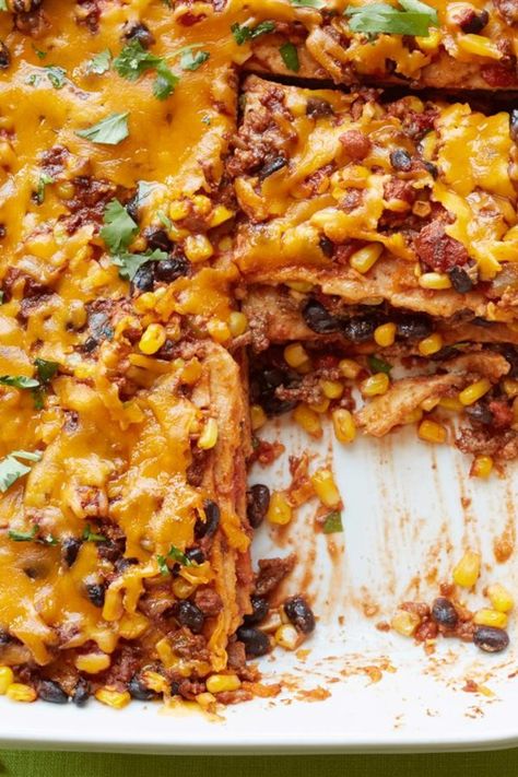 Quesadilla Casserole, Mexican Quesadilla, Sunday Dinner Ideas, Mexican Casserole, Taco Casserole, Ground Beef Casserole, Enchilada Casserole, Beef Casserole, Easy Casserole