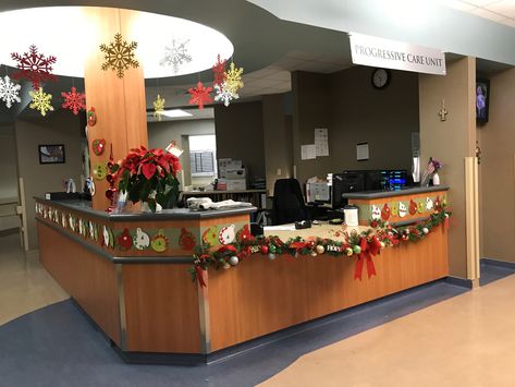 Hospital Christmas decoration. Decorating Nurse Christmas 2017. Nurse Christmas Party Ideas, Christmas Decor Ideas Hospital, Christmas Nurses Station, Christmas Decor Ideas For Pharmacy, Hospital Christmas Decorations Diy, Dr Office Christmas Decorations, Clinic Christmas Decorations, Nursing Home Christmas Decorations, Nurses Station Christmas Decor