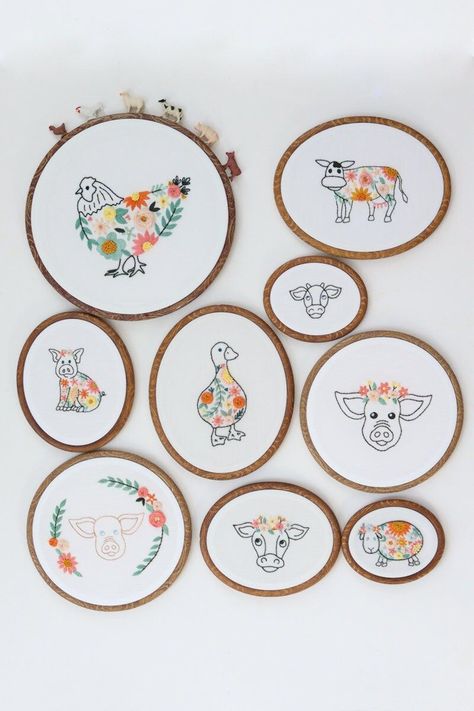 Farmington Hand Embroidery PDF Pattern featuring farm animals with floral motifs, Farm Animals Embroidery Whipped Backstitch, Hand Embroidery Patterns Free Printable, Pig Outline, Floral Chicken, Stem Stitch, Animals Embroidery, Hand Embroidery Patterns Free, Knitting Patterns Free Blanket, Animal Embroidery Designs