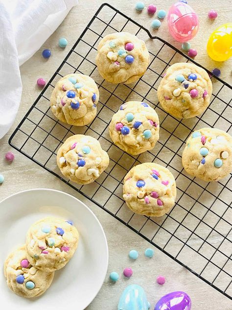 Easter Cookies - Aubrey's Kitchen Easy Easter Cookies, Mini Eggs Cookies, Easter Cookie Recipes, Carrot Cake Cookies, Easter Cookie, No Egg Cookies, Bunny Cookies, Easter Chocolate, Milk Chocolate Chips