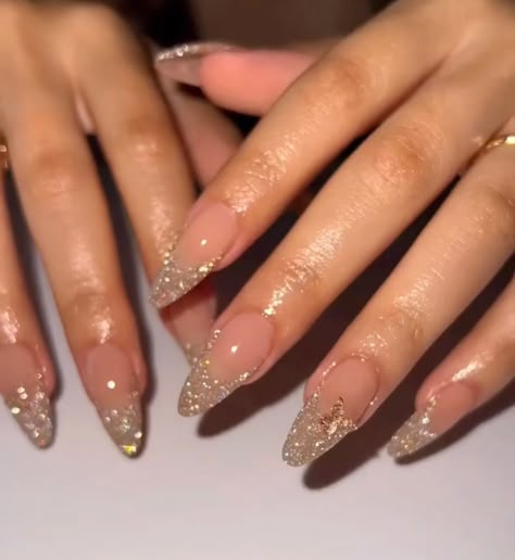 Shimmer Tip Nails, Gold Nails Inspiration, Wedding Nails With Gold, Gold Rose Nails, Simple Gold Nails, Gold Shimmer Nails, Long Nails Brown, Nails For Darker Skin Tone, Gold And Pink Nails