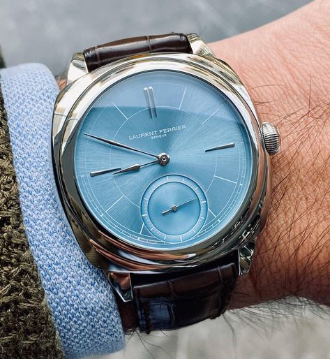 Laurent Ferrier on Instagram: “How mesmerizing is this ice blue dial on the Galet Square! ❄️ . . Thank you @osmangeylan for the beautiful picture. . .…” Laurent Ferrier, Unique Watches, Watches Unique, Mechanical Design, Fine Watches, Men's Watches, Luxury Watches For Men, Swiss Watches, Watch Collection