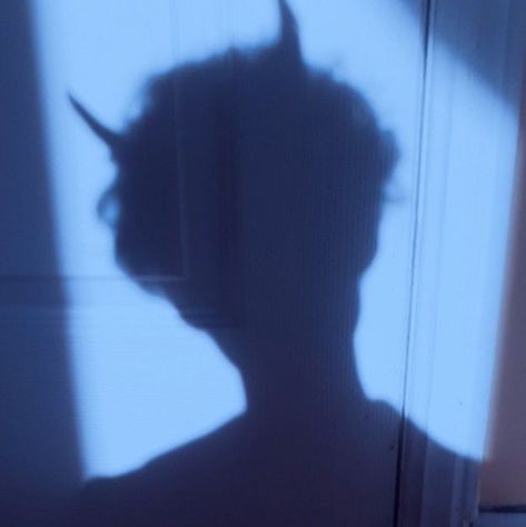 Horns Aesthetic Demon, Blue Horns Aesthetic, Shadow Demon Aesthetic, Demon Boy Aesthetic, Demon Horns Aesthetic, Blue Demon Aesthetic, Angel Boy Aesthetic, Blue Aesthetic Boy, Blue Boy Aesthetic