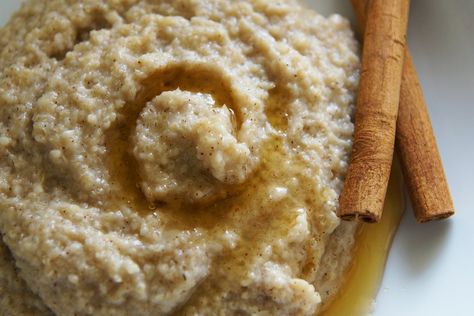 How to Cook Hot Oat Bran Cereal | Livestrong.com Oat Bran Recipes Breakfast, Oat Bran Porridge, Dukan Oat Bran Recipes, Hot Cereal Recipes, Summer Experiments, Dietary Recipes, Oat Bran Recipes, Oat Bran Cereal, Starch Diet