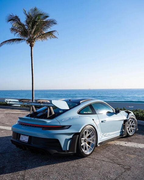 Porsche GT3 RS on @velosdesignwerks wheels. Photo @kfletchphotography @rags_2richz #carlifestyle #gt3rs #porschegt3rs | Instagram Porsche Gt3 Rs, Porsche Gt, Car Goals, Porsche Gt3, Gt3 Rs, Motivational Pictures, Pretty Cars, Koenigsegg