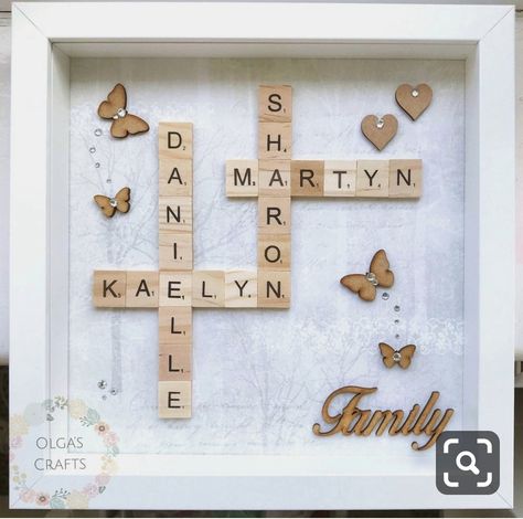 Bird Pictures Art, Diy Quilting Frame, Scrabble Letter Crafts, Scrabble Tile Crafts, Scrabble Crafts, Wedding Frame Gift, Homemade Bird Houses, Scrabble Wall Art, Scrabble Frame