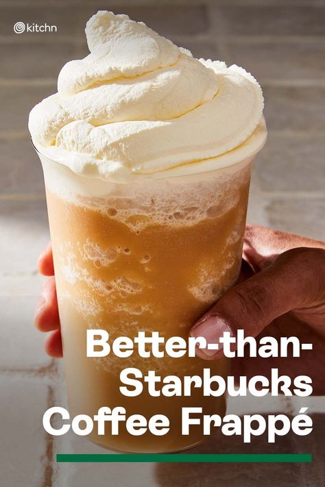 Cold Brew Frappuccino Recipe, Coffee Frappe Starbucks, Cold Brew Frappe, Coffee Slushy Recipes, Diy Blended Coffee Drinks, Home Made Frappe, Frozen Iced Coffee Recipe, Starbucks Coffee Frappuccino Recipe, How To Make A Frappe