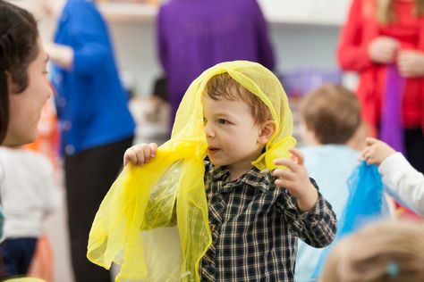 Learn more about the music and movement connection with: 'The Surprising Benefits of Scarf Play on a Child's Development' on Kindermusik's blog : Minds On Music! Scarf Activities For Preschool, Scarf Songs, Scarf Play, Rhythm Sticks, Rainy Day Activities For Kids, Family Website, Gross Motor Activity, Learning Stories, Upstate South Carolina