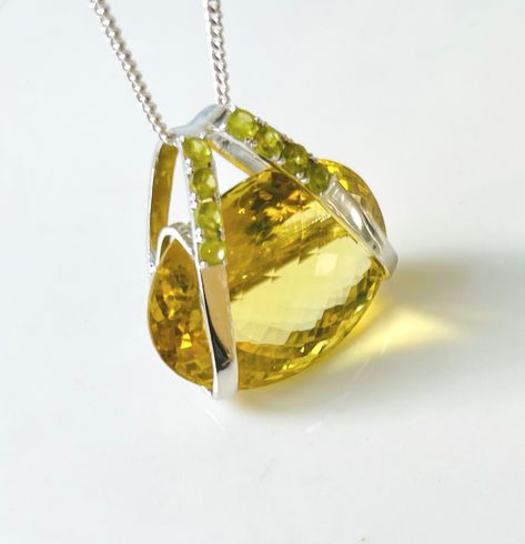 Large 117 CTS Yellow Oval Citrine Silver Handbag Pendant, Natural Citrine With Round Cut Green Peridot, Cocktail Pendant, 925 Silver Green Citrine, Gemstones Pendant, Faberge Jewelry, Handbag Design, Silver Handbag, Pretty Accessories, Citrine Pendant, Luxury Jewellery, Yellow Citrine