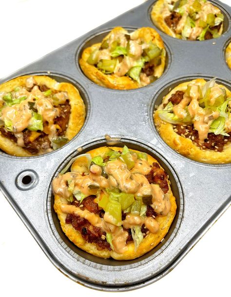 Big Mac Cheeseburger, Vegan Ground Meat, Cheeseburger Cups, Muffin Top Recipes, Vegan Shredded Cheese, Muffin Cups Recipes, Vegan Appetizer, Vegan Bacon, Muffin Tin Recipes