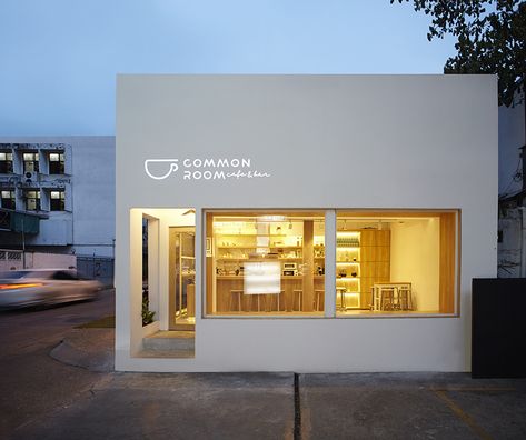 party space design has created a simple white construction for common room cafe in bangkok. Fasad Design, Vitrine Design, Cafe Exterior, Small Cafe Design, Interior Design Minimalist, Coffee Shop Interior Design, Cafe Concept, Design Café, Storefront Design