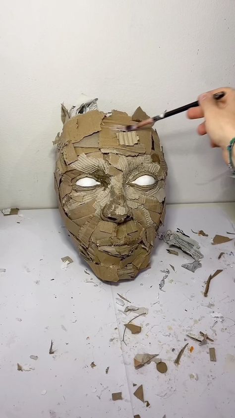 Cardboard Art Sculpture, 3d Art Projects, Paper Art Sculpture, Gcse Art Sketchbook, Creation Art, Cardboard Sculpture, Layered Art, Trash Art, Paper Mache Art