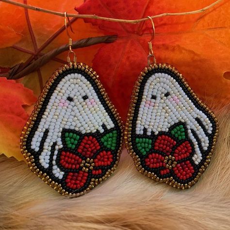 Halloween Beaded Jewelry, Felted Earrings, Tambour Beading, Floral Ghost, Beautiful Beaded Earring, Fall Bead, Seed Bead Jewelry Patterns, Native Beading Patterns, Beaded Earrings Native