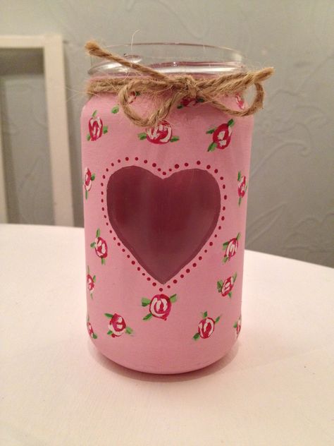 Hand painted flowers recycled jam jar pink Diy Mason Jar Painting, Jam Jar Crafts Diy Projects, Jar Decorating Ideas Aesthetic, Mason Jar Designs Painted, Jam Jar Painting, Painted Mason Jars Aesthetic, Painted Jars Ideas Diy Projects, Jam Bottle Painting, Botes Aesthetic