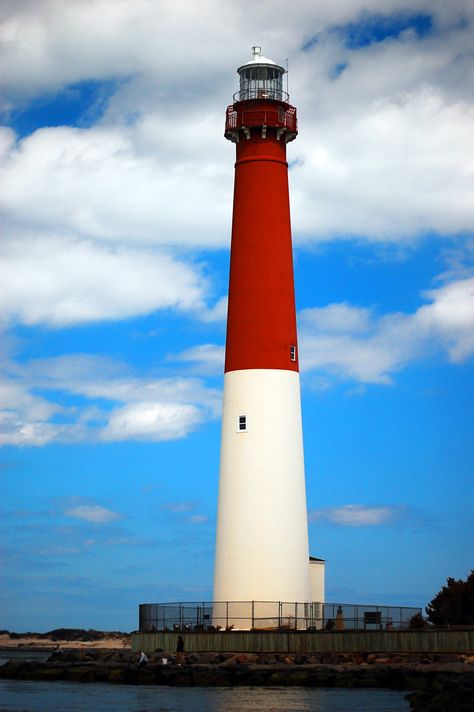 Barnegat Lighthouse Nc Lighthouses, Winslow Homer Paintings, Barnegat Lighthouse, Hope Light, Lighthouse Tattoo, Sink Lights, Lighthouse Painting, Water Pictures, Beautiful Lighthouse