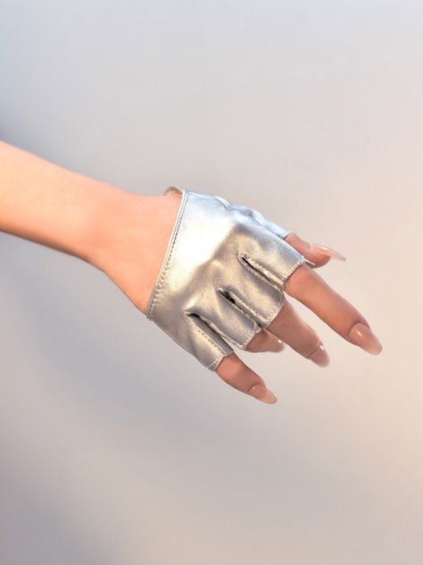 Cyberpunk Silver Futuristic Half Finger Gloves Futuristic Costumes Women, Cyberpunk Fashion Futuristic Clothing, Cybercore Accessories, Futuristic Corset, Cyberpunk Hand, Future Fashion Futuristic, Cyberpunk Halloween, Retro Futuristic Fashion, Space Fiction