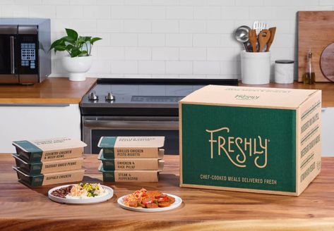 Meal Kits Packaging, Healthy Prepared Meals, Food Subscription Box, Baked Penne, Home Meals, Tv Dinner, Meal Delivery Service, Meal Kit, Foods Delivered