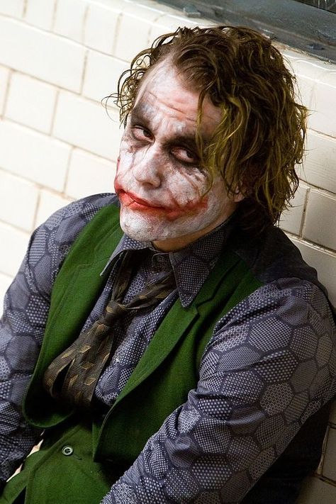 Joker Dark Knight, Joker Photos, Der Joker, Joker Heath, The Dark Knight Trilogy, Joker Pics, Heath Ledger Joker, Fritz Lang, Joker Wallpapers