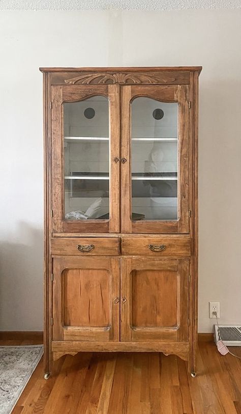 EASY DIY HUTCH MAKEOVER - My Creative Days Diy Hutch Top, Antique Hutch Decorating Ideas, Corner Hutch Ideas, Diy Hutch Build, Small Hutch Makeover, Refurbished Hutch Ideas, Antique Hutch Makeover, Painted Hutch Ideas, Kitchen Hutch Makeover