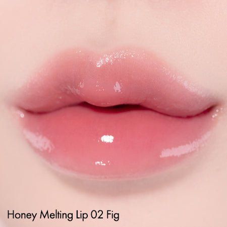 The set includes a Honey Melting Lip 02 Fig and 08 Black Cherry. Glides like melted honey 🍯 Our Honey Melting Lip will envelop your lips in a luxurious cocoon of texture, providing ultimate hydration and an extremely soft finish. Its chewy and bouncy texture glides seamlessly onto lips, like a rich honey syrup coating the surface. The high-shine gloss creates an unmistakable finish that will leave you feeling as though you’ve stepped right into the spotlight. Our must-have product has already g Lip Beauty Mark, Maquillaje Cute, Lip Pump, Soft Lipstick, Cute Lips, Heart Shaped Lips, Pink Lips Makeup, African Shea Butter, Korean Lips